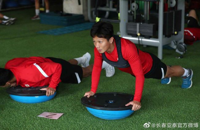 亚洲大胆女人